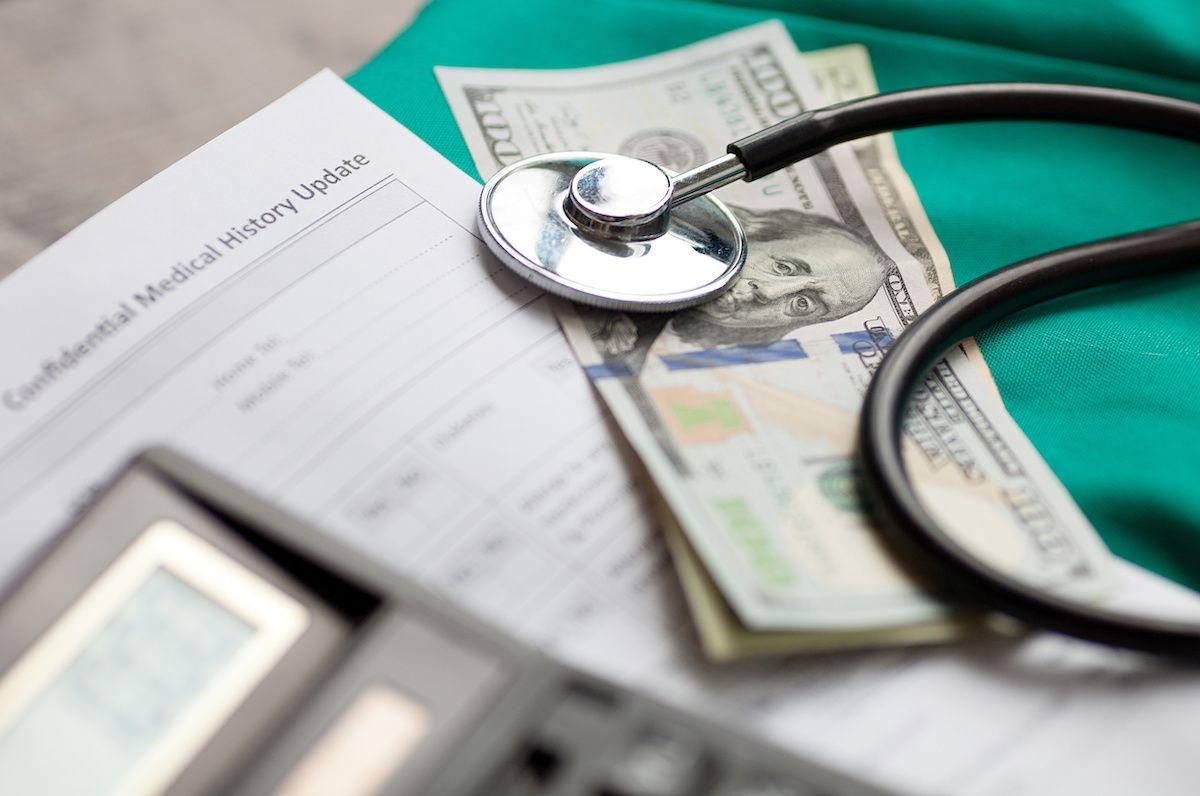 medical debt money stethoscope: © lashkhidzetim - stock.adobe.com