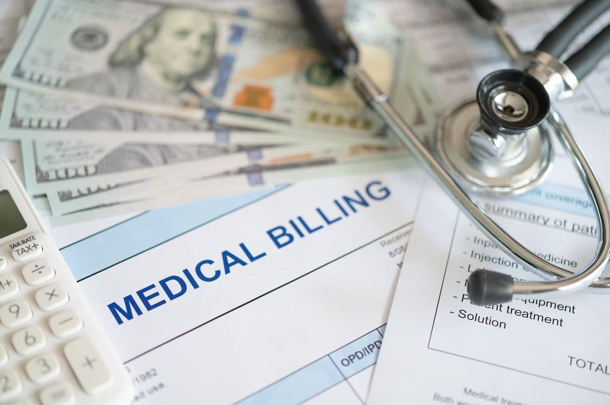 medical billing pic debt: © utah51 - stock.adobe.com