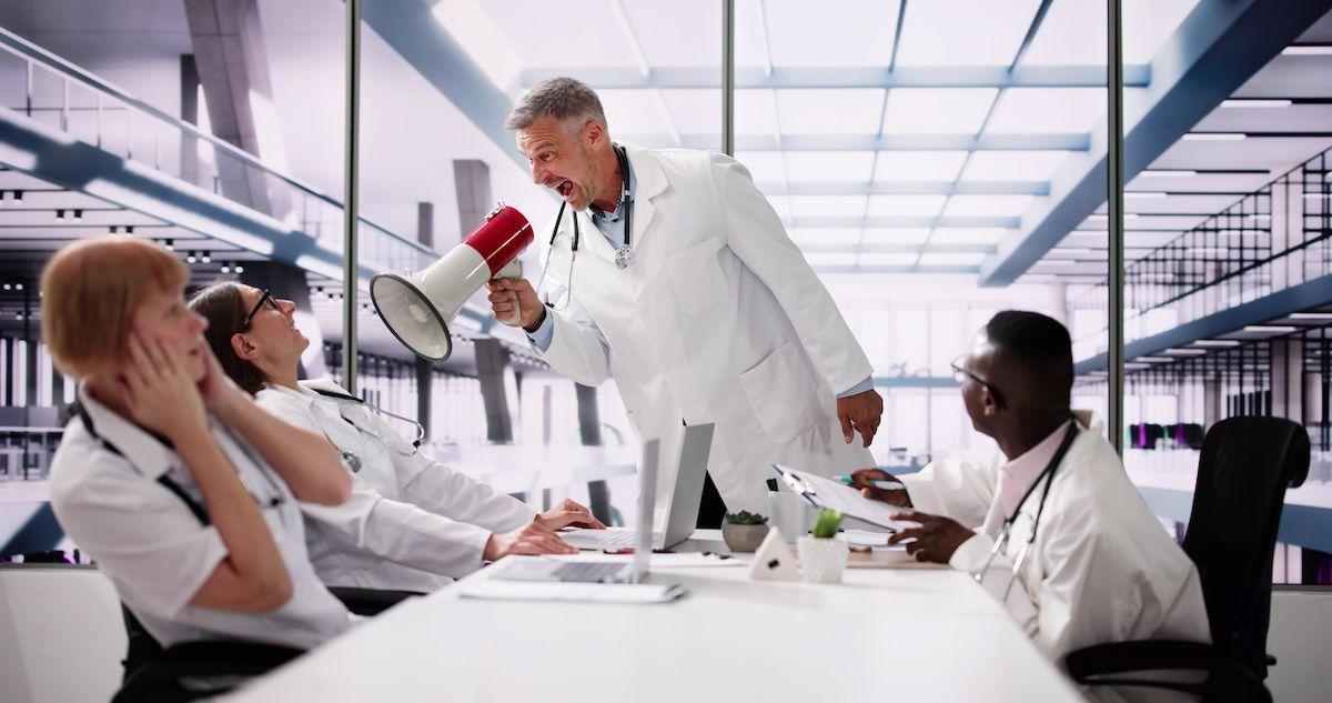 group dominator doctor yelling at nurses: © Andrey Popov - stock.adobe.com.jpeg