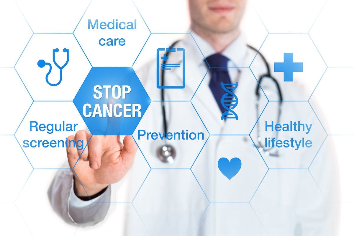 cancer prevention with doctor: © NicoElNino - stock.adobe.com