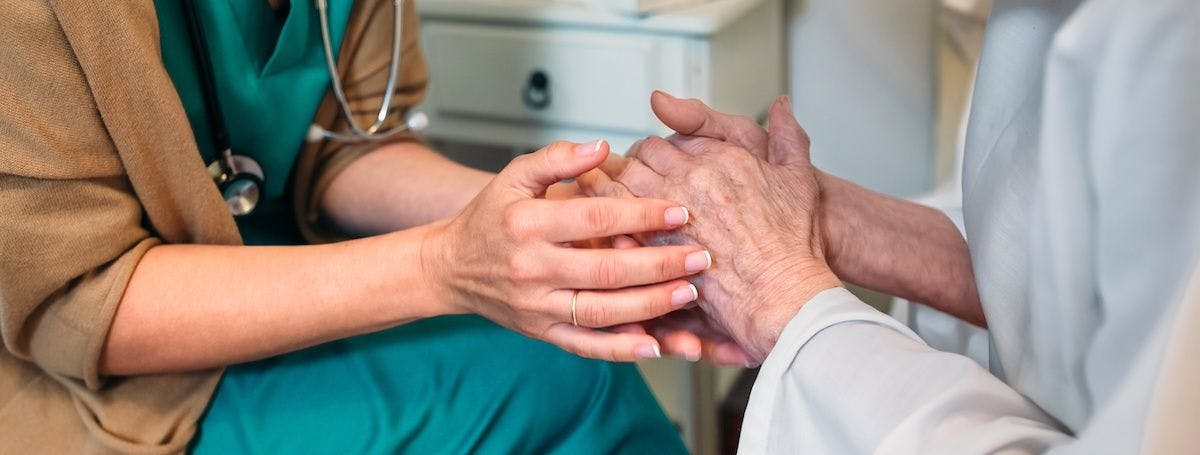 female doctor physician elderly patient hands: © David Pereiras - stock.adobe.com