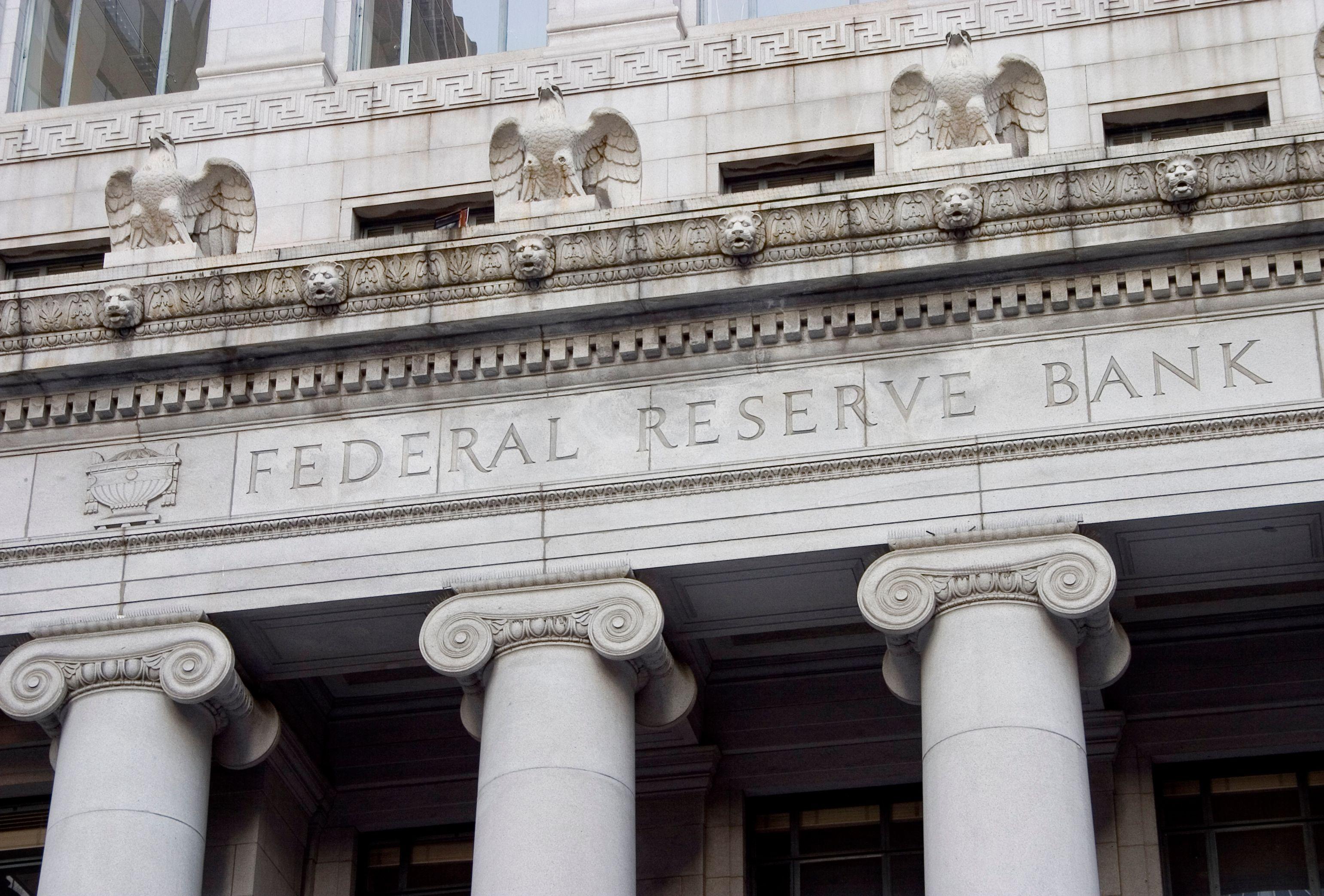 Fed cuts interest rate: ©Aaronkohr - stock.adobe.com