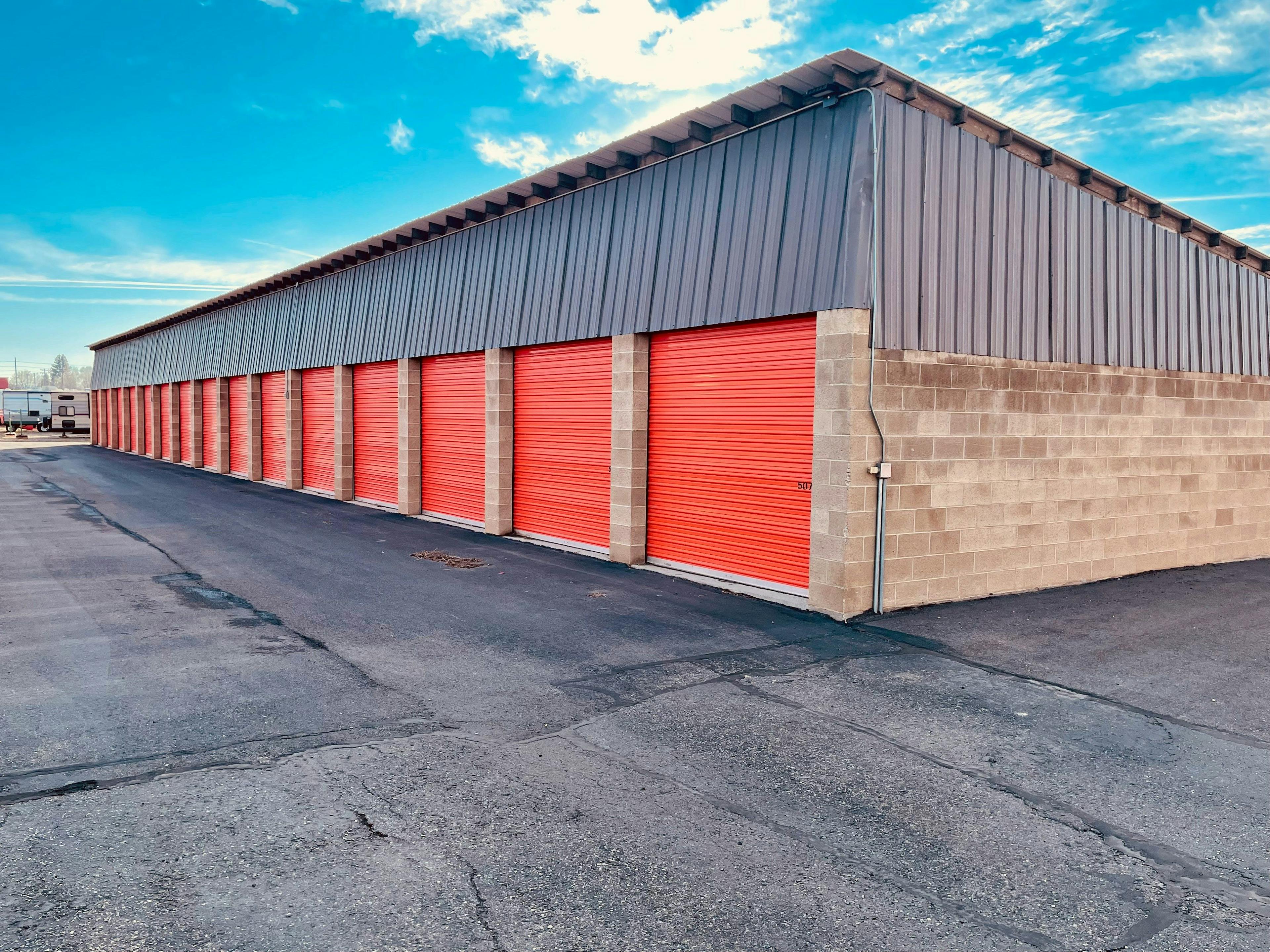 7 Reasons to Invest in Self-Storage Real Estate