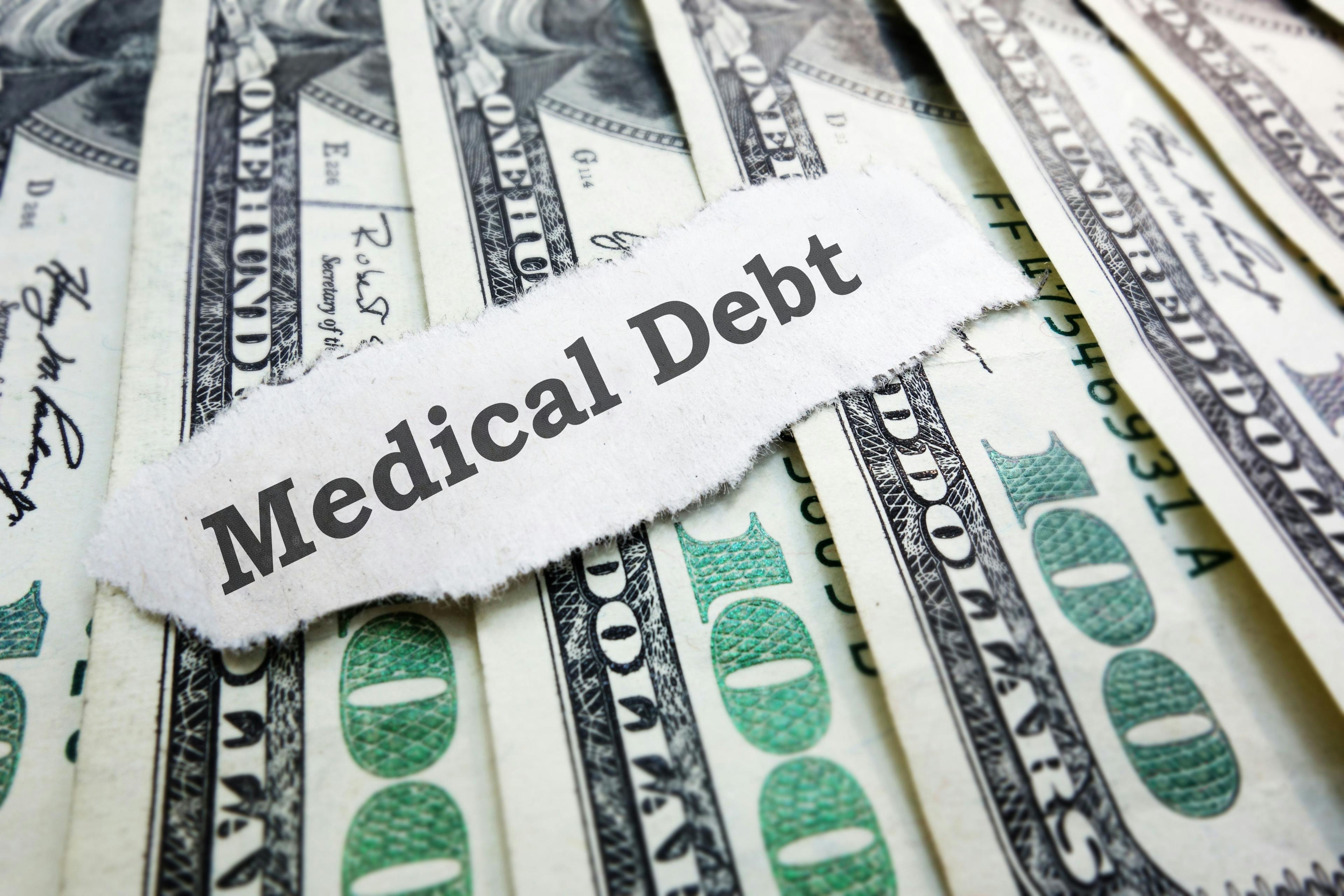Medical debt leads to mental health care delays: ©Zimmytws - stock.adobe.com